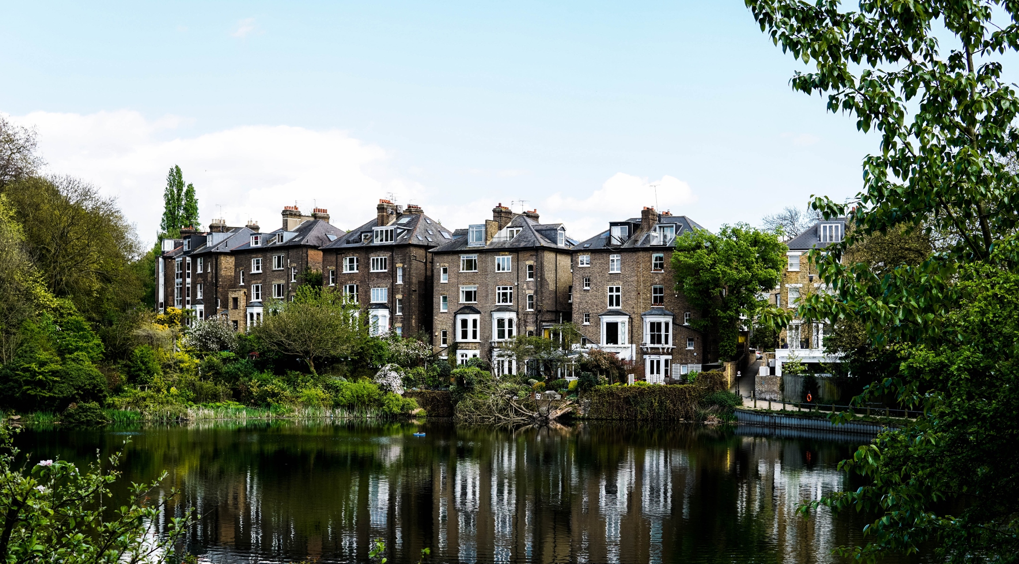 cardiff houses by river